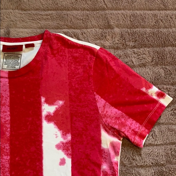 Brand new Hugo Boss unique print tee - Picture 2 of 4